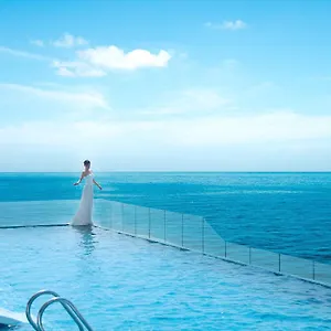Hotel Vias - Transportation Included